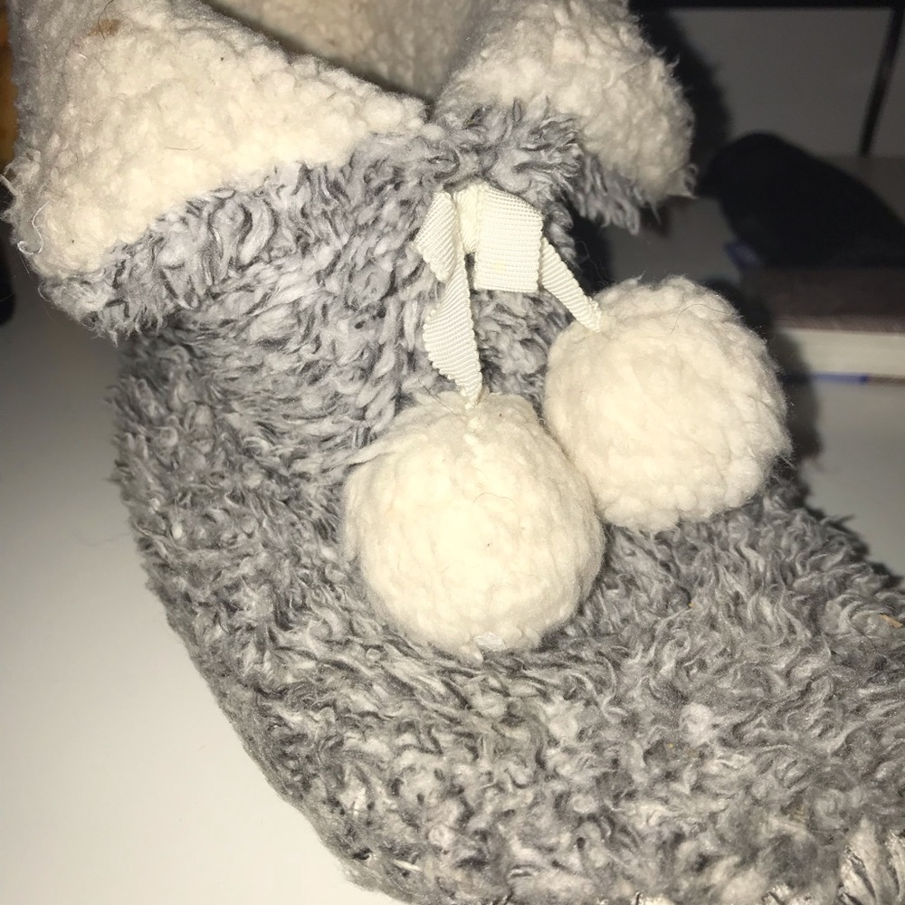 abercrombie bootie slippers
